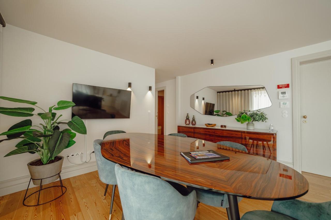Downtown Penthouse With River View By Vacationy Porto Luaran gambar