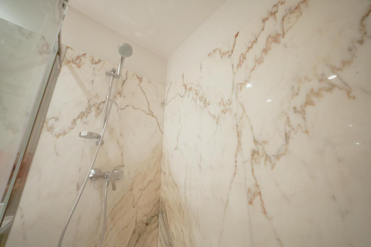 Downtown Penthouse With River View By Vacationy Porto Luaran gambar