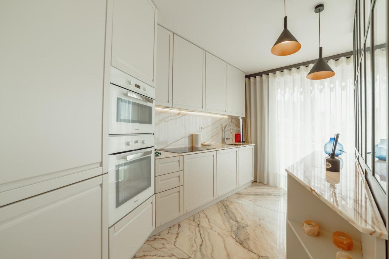 Downtown Penthouse With River View By Vacationy Porto Luaran gambar