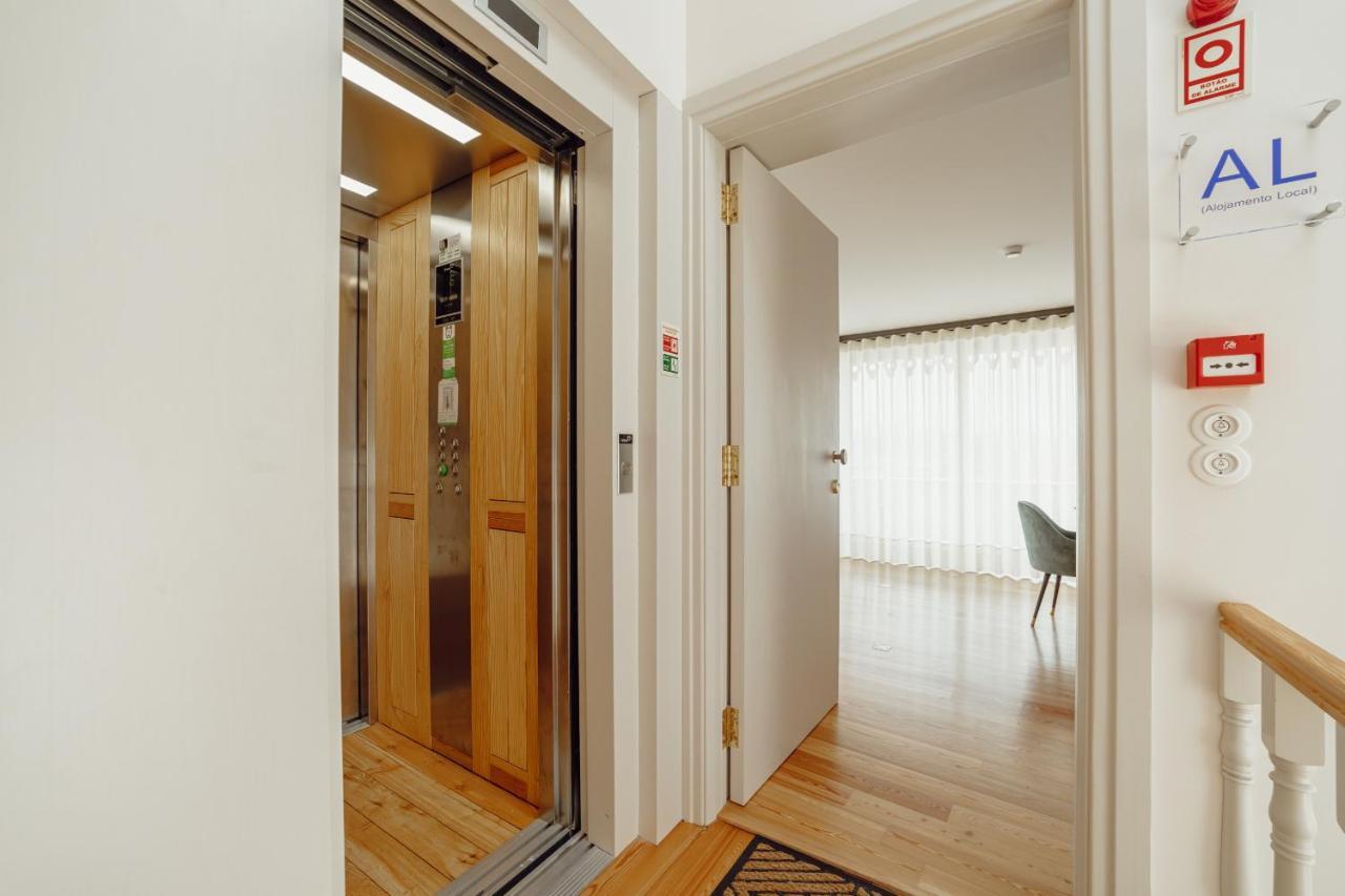 Downtown Penthouse With River View By Vacationy Porto Luaran gambar
